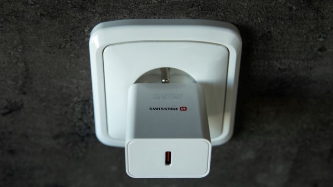 Swissten Travel Adapter PD 25W PRO iPhone si Samsung Alb thumb