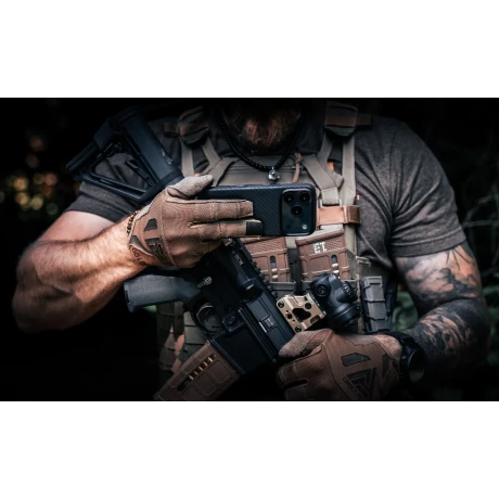 Husa Tactical MagForce Aramid pentru Apple iPhone 17 Pro Max Neagra