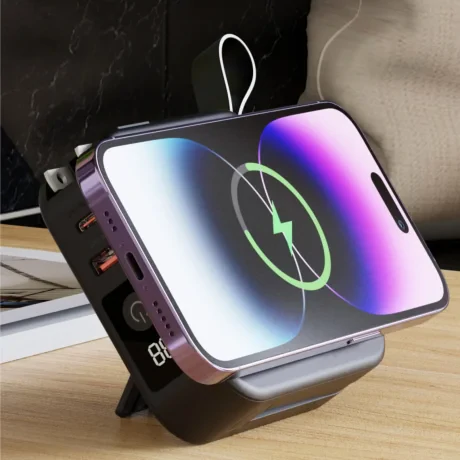 Acumulator extern SWISSTEN ALL-IN-ONE PRO cu mufe interschimbabile (SUA, UE, Marea Britanie) 10000 mAh 20W Negru
