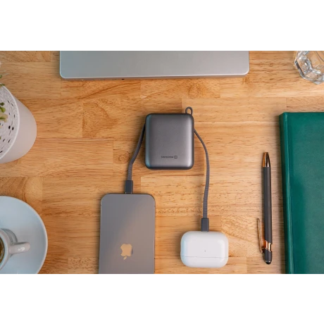 Acumulator extern SWISSTEN SPACE 10000 mAh cu cabluri USB-C și Lightning Silver încorporate
