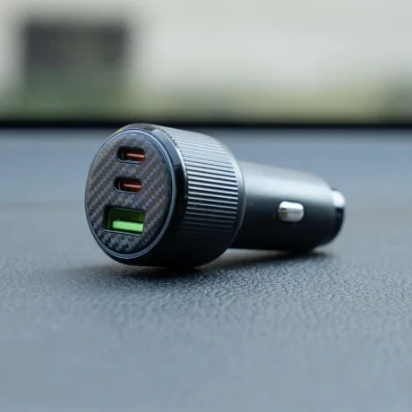 ADAPTOR AUTO SWISSTEN 2x USB-C PD + USB-A, 95W NEGRU + CABLU USB-C / USB-C, 1 M