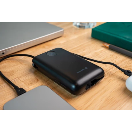 Baterie externă SWISSTEN VOLTBOX 35W 20000 mAh cu cabluri încorporate USB-C și Lightning, neagră