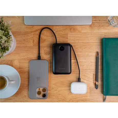 Baterie externă SWISSTEN VOLTBOX 35W 20000 mAh cu cabluri încorporate USB-C și Lightning, neagră