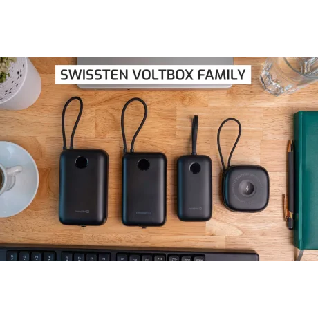 Baterie externă SWISSTEN VOLTBOX 35W 30000 mAh cu cabluri încorporate USB-C și Lightning, neagră