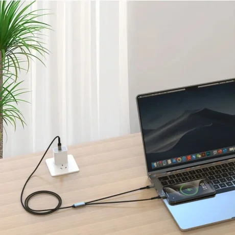 Cablu de încărcare SWISSTEN 2 în 1 100W USB-C / USB-C + LIGHTNING 1,5 m negru