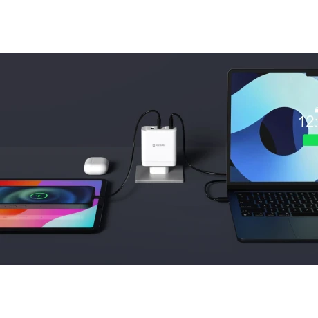 Încărcător de călătorie SWISSTEN CORE GaN 2x USB-C PD 100W + 1x USB-C PD 20W + 1x USB-A QC 30W QC ALB