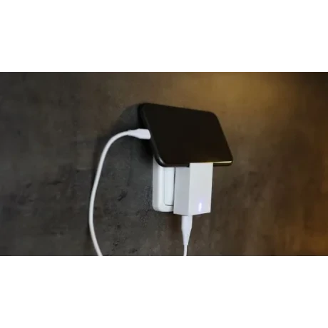 Încărcător de călătorie Swissten cu circuit integrat inteligent, cu 2x USB 3A, cablu de alimentare + date, USB / Lightning, 1,2 m, alb