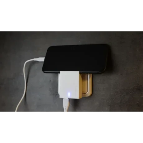 Încărcător de călătorie Swissten cu circuit integrat inteligent, cu 2x USB 3A, cablu de alimentare + date, USB / Lightning, 1,2 m, alb