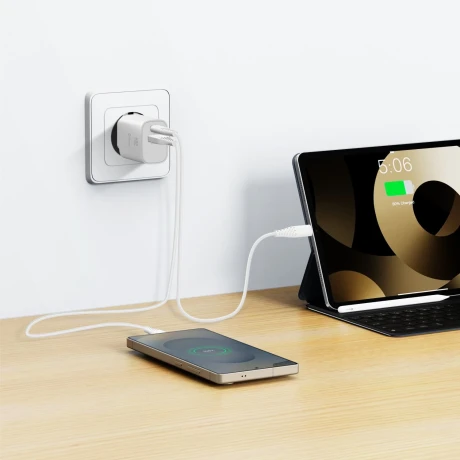 Încărcător de călătorie SWISSTEN EDGE GaN 1x USB-C PD 20W + 1x USB-A 18W QC ALB