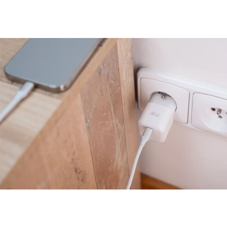 Încărcător de călătorie SWISSTEN GaN 1x USB-C 20W, putere de alimentare, alb