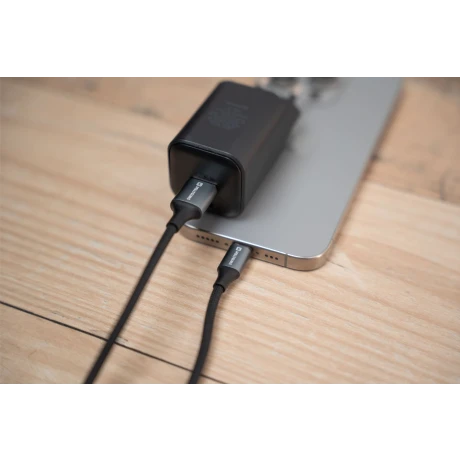 Încărcător de călătorie SWISSTEN GaN 1x USB-C 45W PD + 1x USB-A 18W QC NEGRU