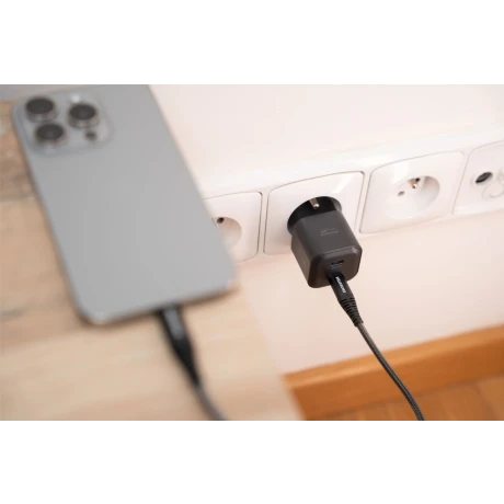 Încărcător de călătorie SWISSTEN GaN 2x USB-C 20W Power Delivery Negru