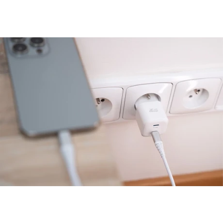Încărcător de călătorie SWISSTEN GaN 2x USB-C 20W, putere de alimentare, alb