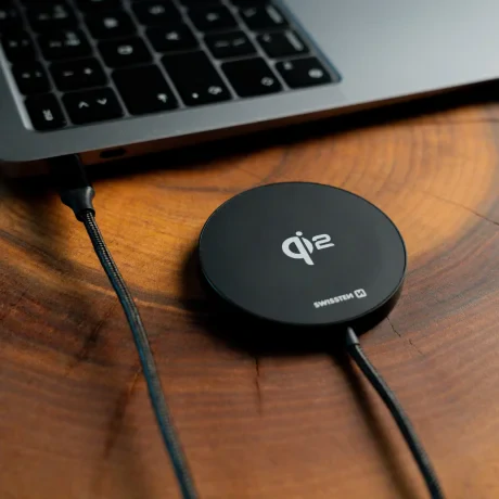 Încărcător wireless SWISSTEN MagPuck Qi2 1.5 M (compatibil cu MagSafe)