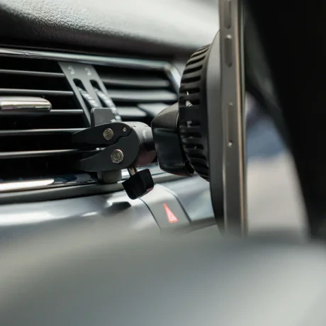 SUPORT AUTO MAGNETIC SWISSTEN MagRide CU ÎNCĂRCĂTOR WIRELESS Qi2 15W (compatibil MagSafe)